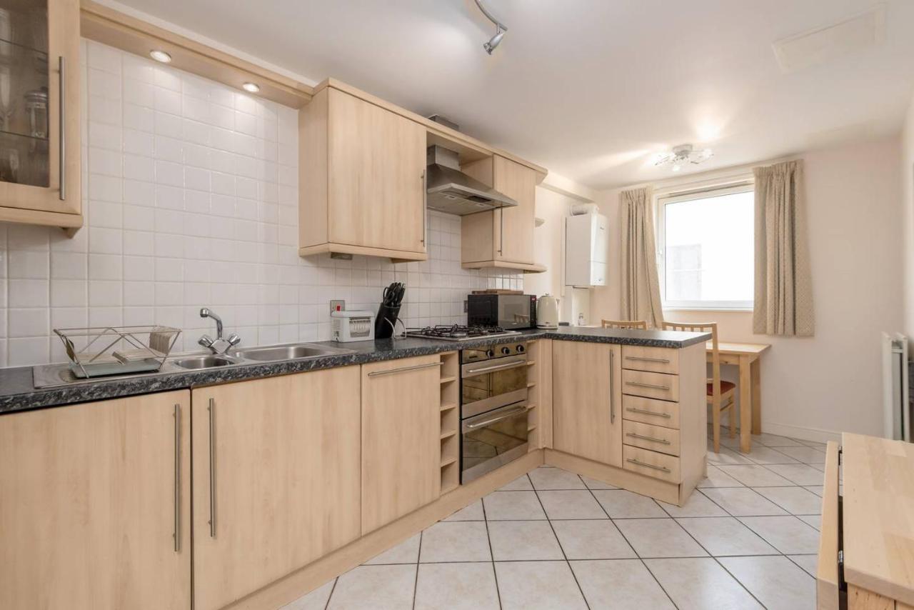 Joivy Old Town Apartment With Parking Close To Royal Mile EDI Eksteriør bilde